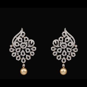 Vyoma Drop Earrings